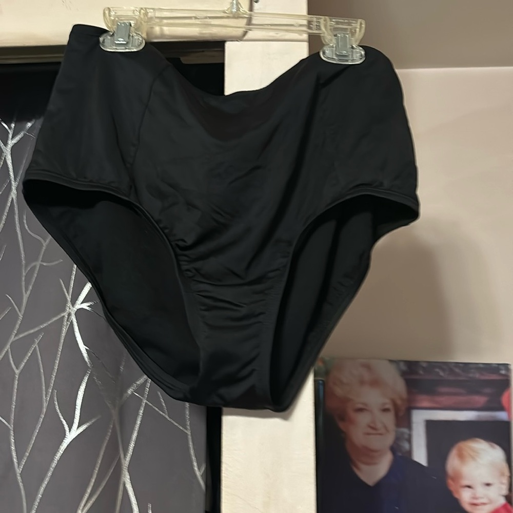 High waist swim bottoms with tummy control
